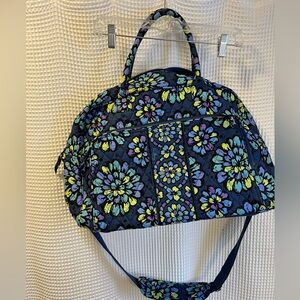 EUC Vera Bradley duffel bag